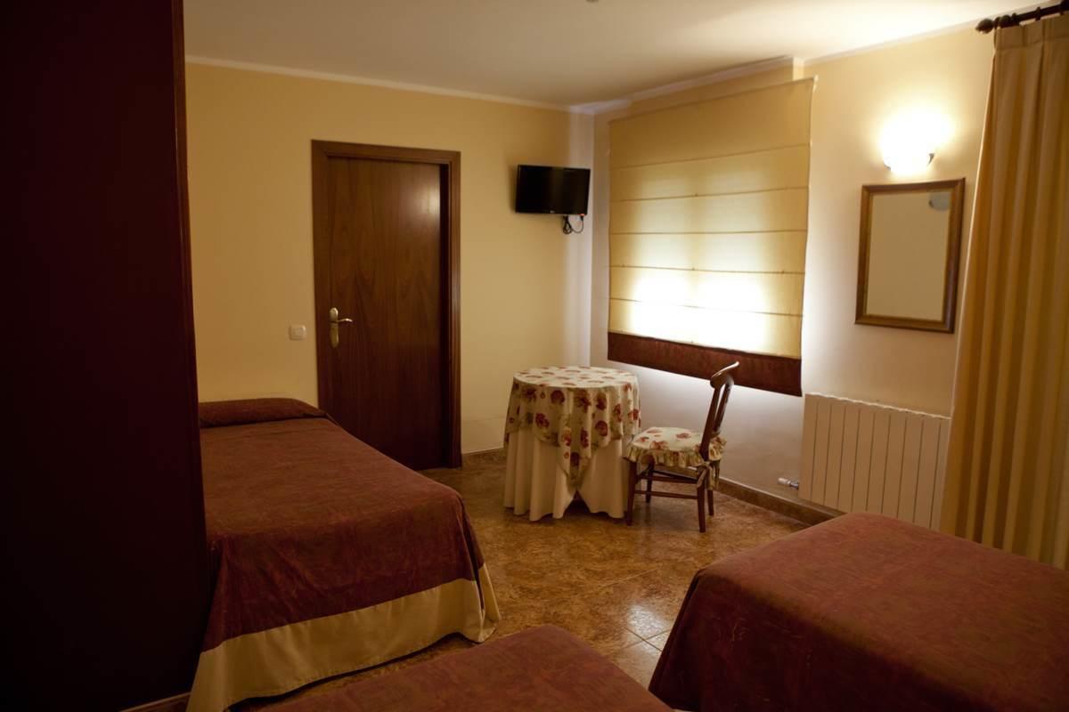 Hotel Los Arcos Villafranca del Cid Kültér fotó