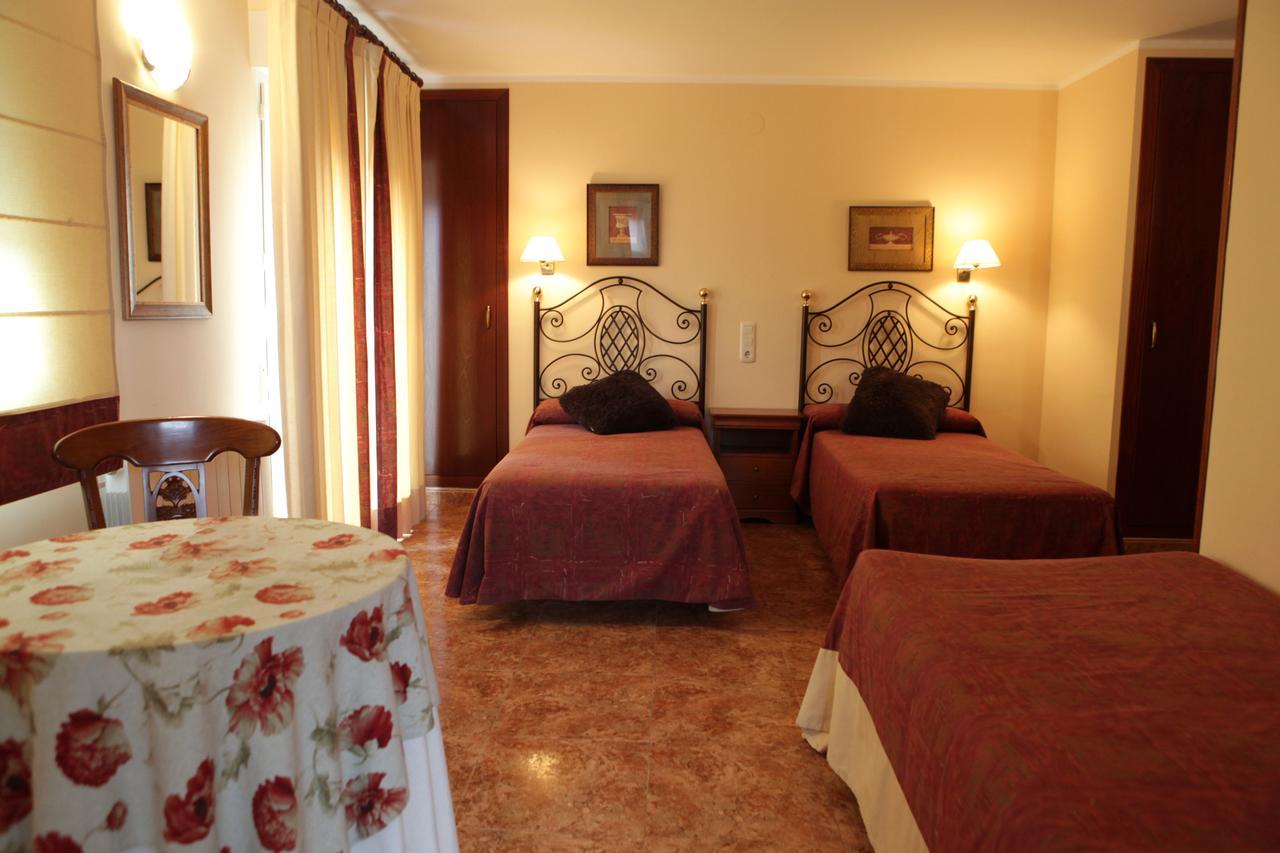 Hotel Los Arcos Villafranca del Cid Kültér fotó