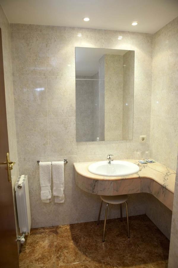 Hotel Los Arcos Villafranca del Cid Kültér fotó